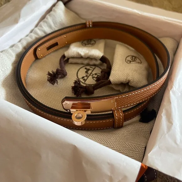 Pristine Hermes Kelly Belt, Gold Epsom leather + Gold hardware - Picture 3 of 6